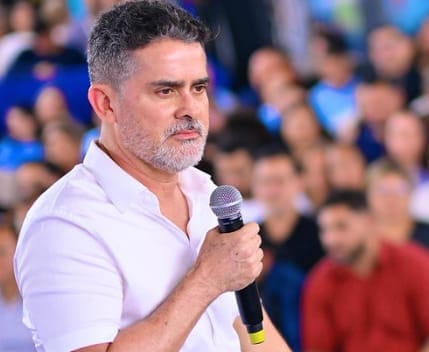 Mais de 61% rejeitam a gestão do prefeito de Manaus, David Almeida, aponta nova pesquisa